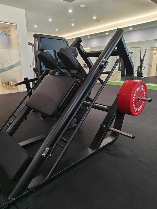 Prensa Jaca + Hack Squat  (Fitness Tech)