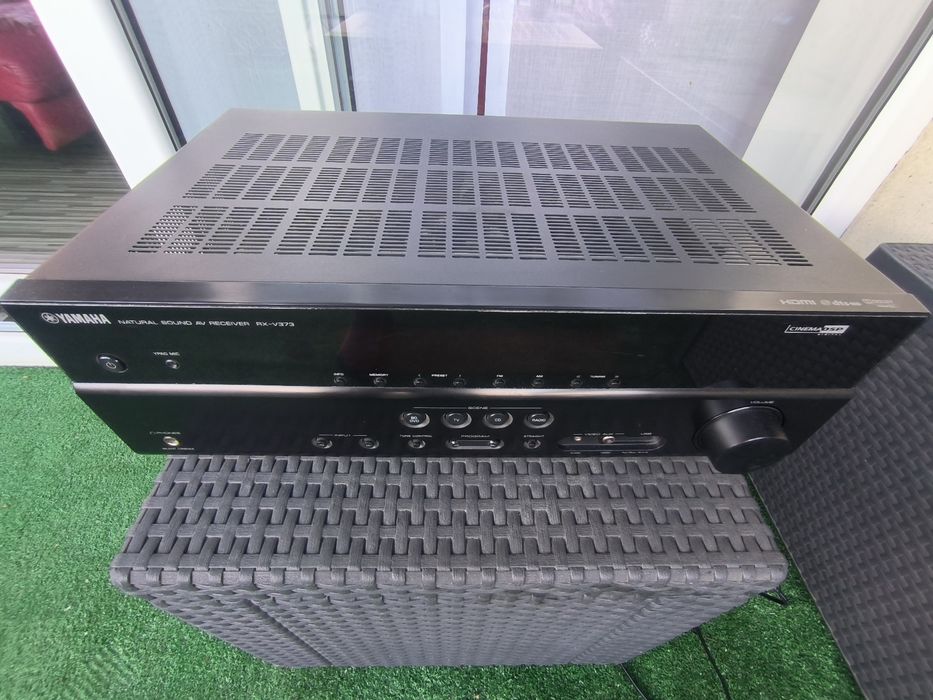 Amplituner Yamaha RX-V373