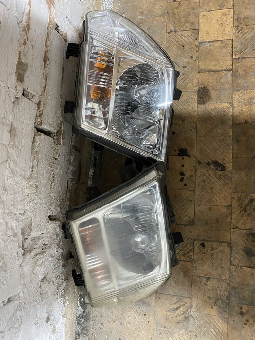 Фара передня ксенон галоген Nissan navara d40 pathfinder r51