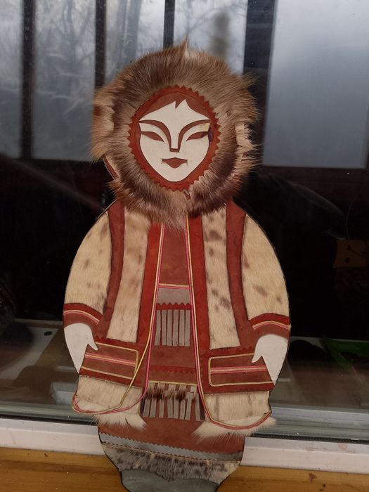 Панно кожа оленя чеканки