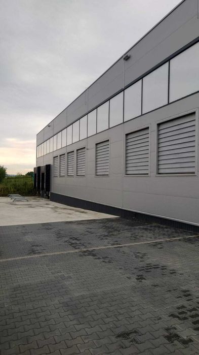 Plac postojowy/Parking TIR, maszyny, naczepy – Skawina przy obwodnicy - Widok 2