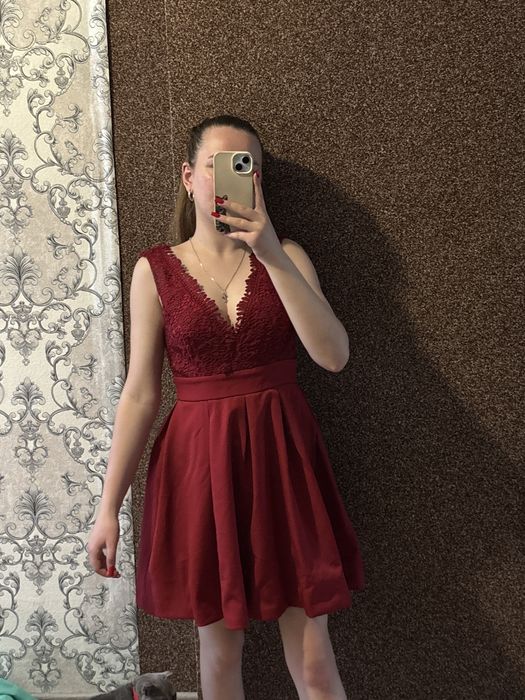 Сукня жіноча коротка