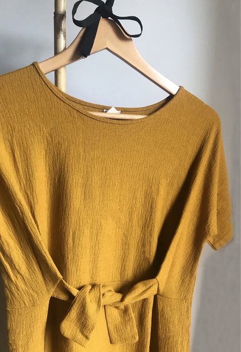 Vestido Zara (amarelo mostarda)