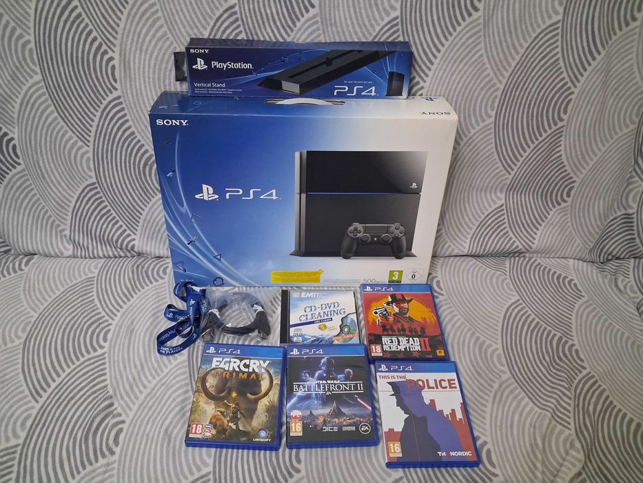 Zestaw Konsola Ps4 500 GB wraz z podstawką, grami i filmami