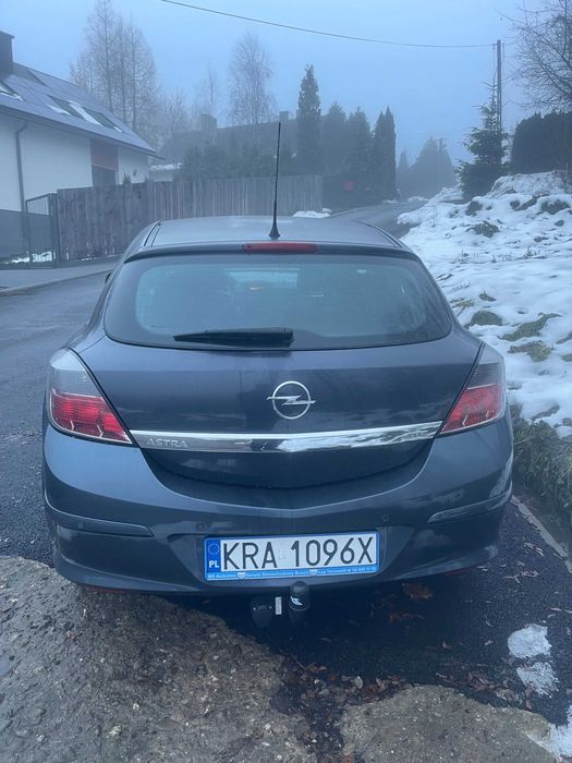 Opel Astra GTC 1,6 Easytronic