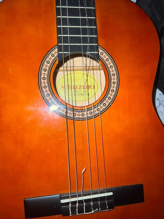 Vendo Guitarra suzuki