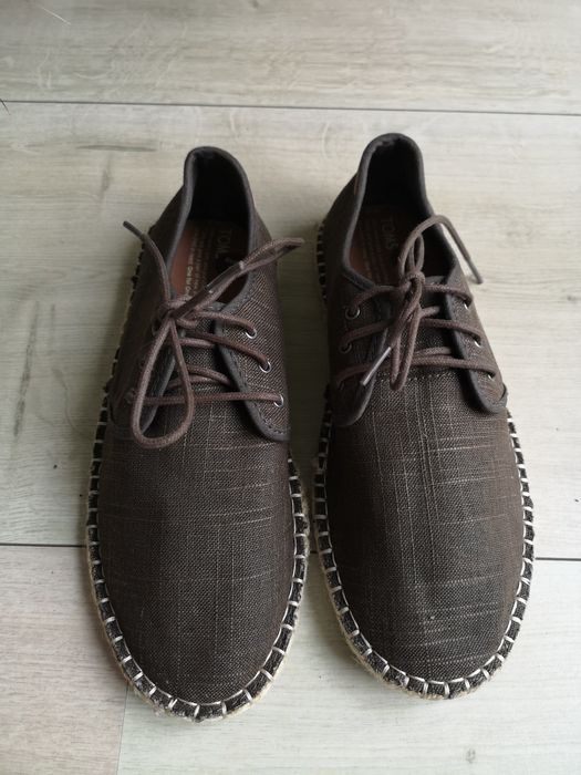 Espadryle nowe męskie TOMS (42]