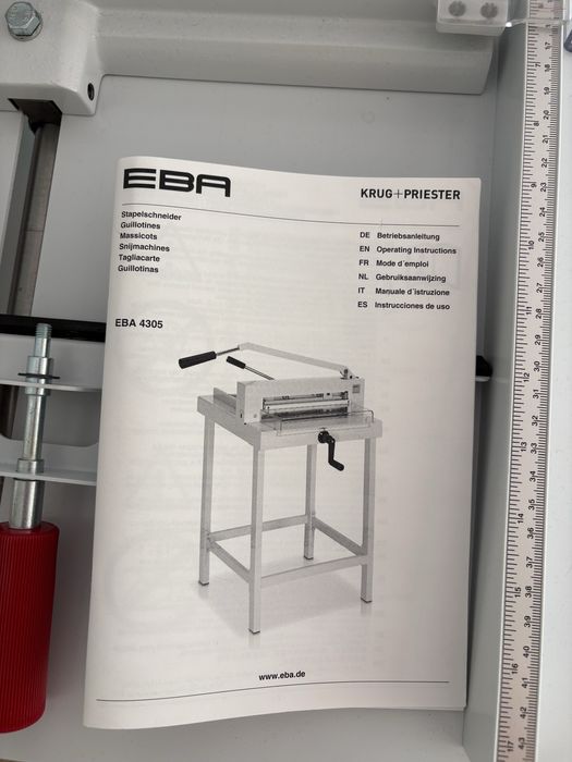 EBA 4305 Guillotine