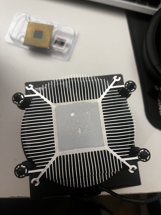AMD Ryzen 5 1400 | Sprawny | Chłodzenie + Pasta
