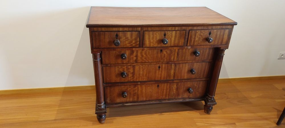 Cómoda  Biedermeier  , antiga , com toucador