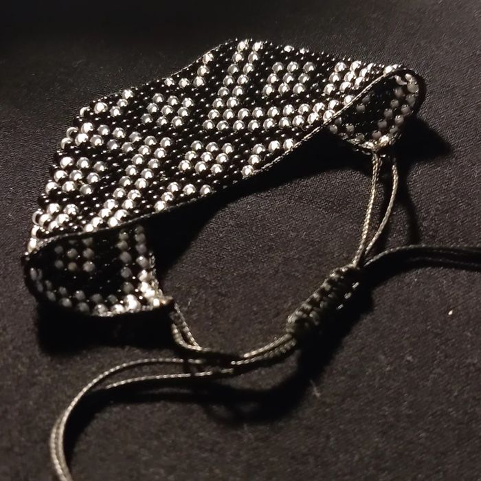 браслет з бісеру.