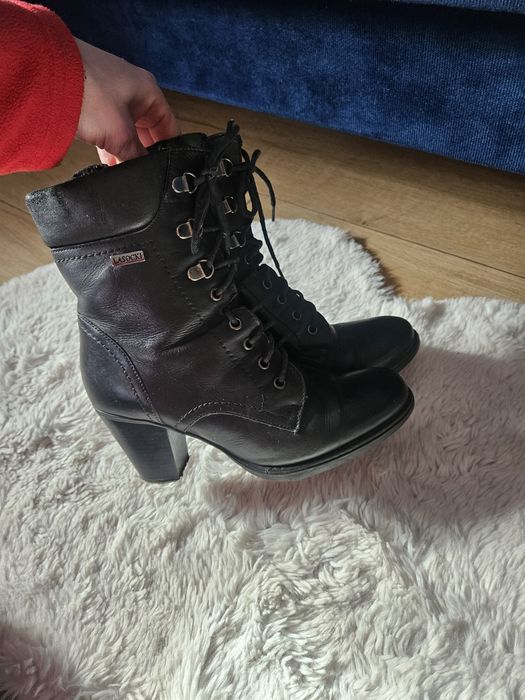 Botki Lasocki czarne zamek sznurowane  37