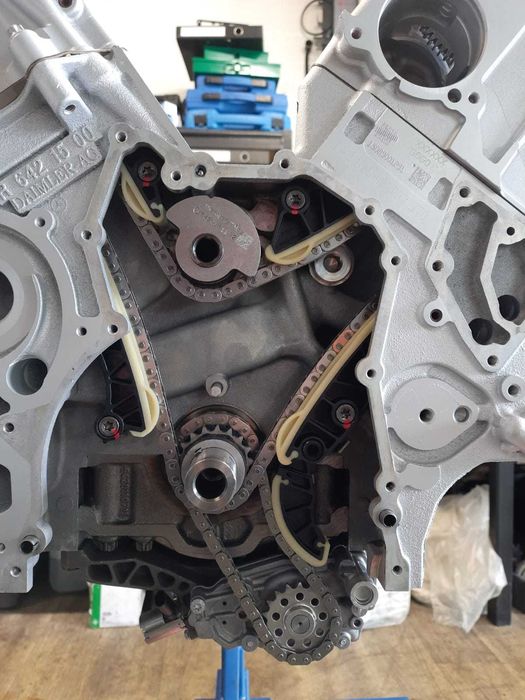 Silnik MERCEDES - BENZ OM 642 3.0 i 3.2 L V6 Nowy przebieg 0 km !