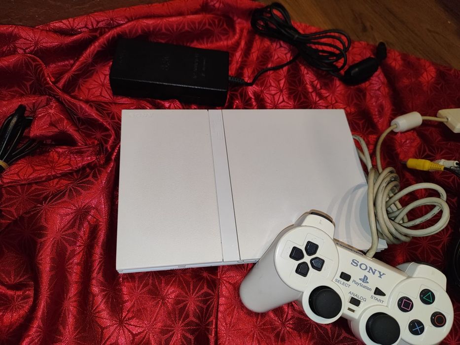 PlayStation 2 slim white