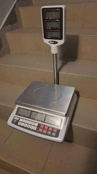 Profesjonalny sprzęt handlowy - waga, krajalnica, skaner