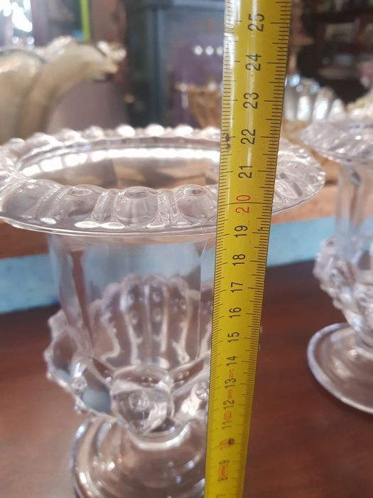 Par de anforas em vidro