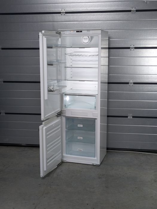 Вбудований Холодильник Miele KFNS 37432 ID Вмонтований