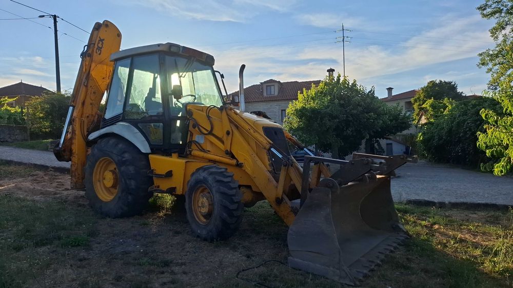 Jcb 3cx ano 2001