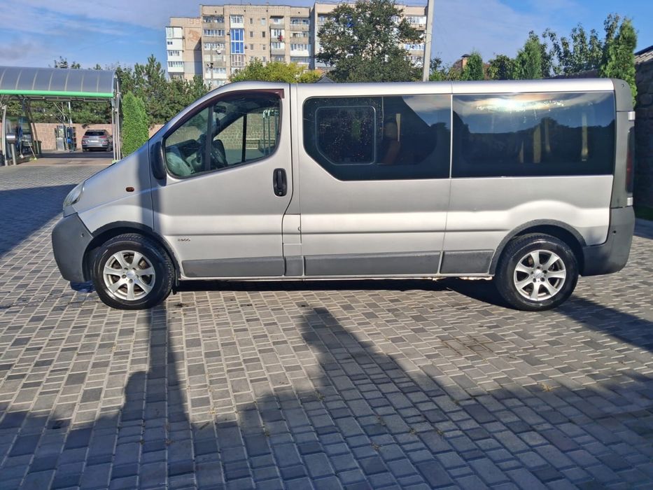 Продам авто Opel Vivaro