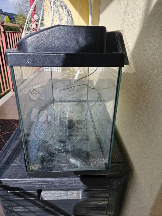 Akwarium profilowane72 l, pokrywa, oświetlenie led