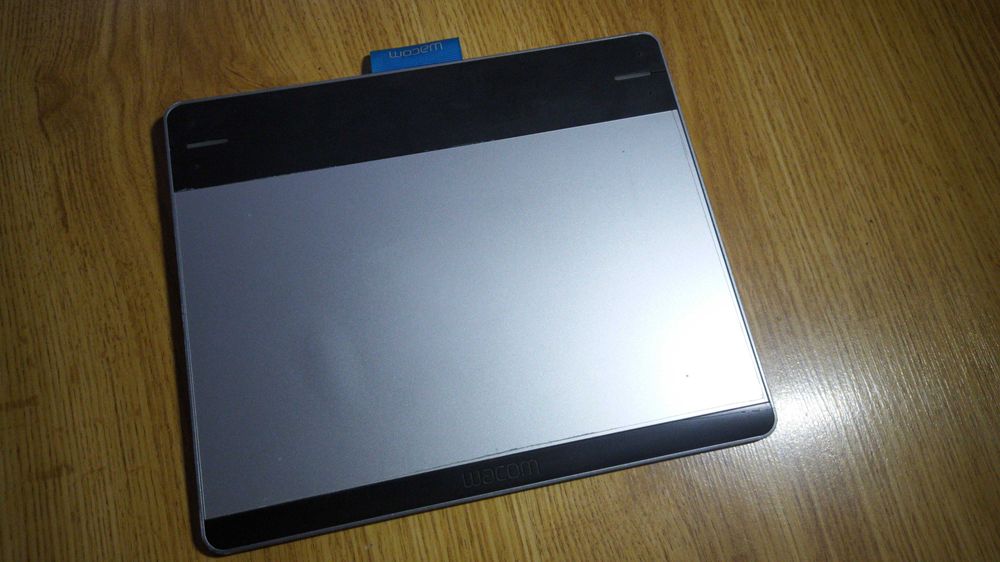 Графический планшет wacom intuos pen с пером.