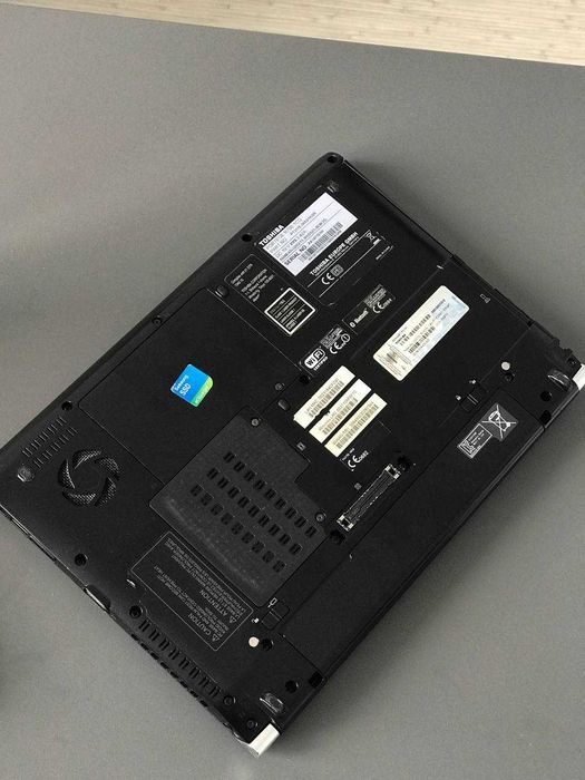 Toshiba Portege R700-1CQ Б/У