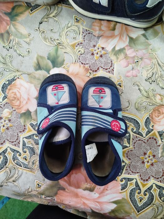 Дитяче взуття 25 - 30 розмір кросівки, сандалі, ботинки, кеди, мокасин