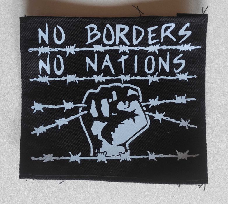 Naszywka no borders no nations
