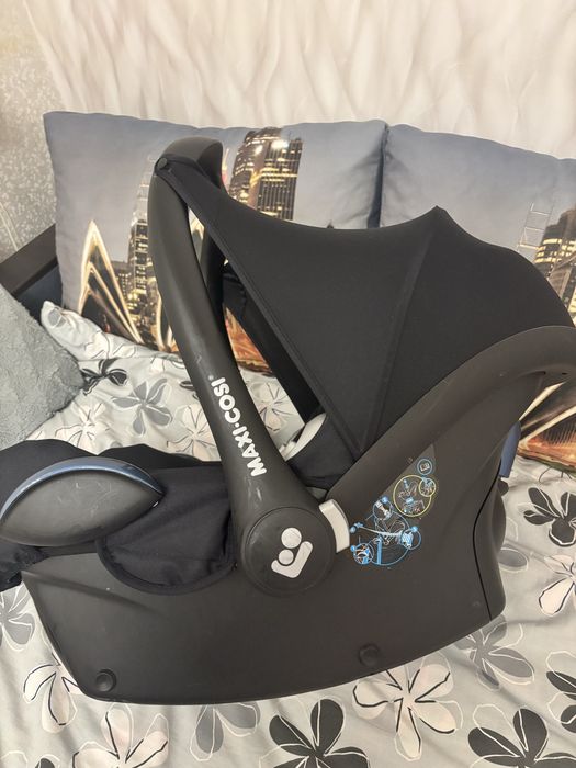 Автолюлька maxi-cosi cabriofix