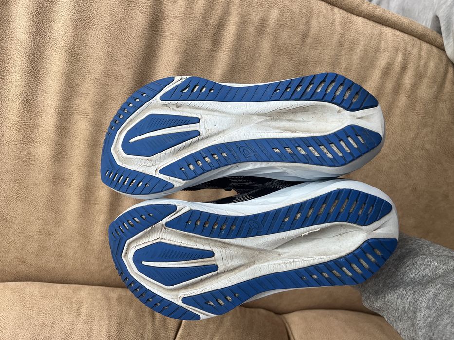 Asics NovaBlast 5 (42 -27см)