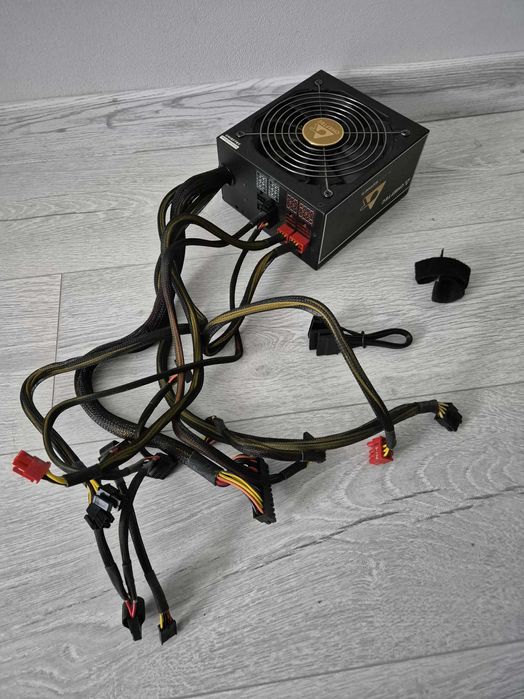 блок живлення модульний 850W Chieftec APS-850CB Bronze. Trade-IN