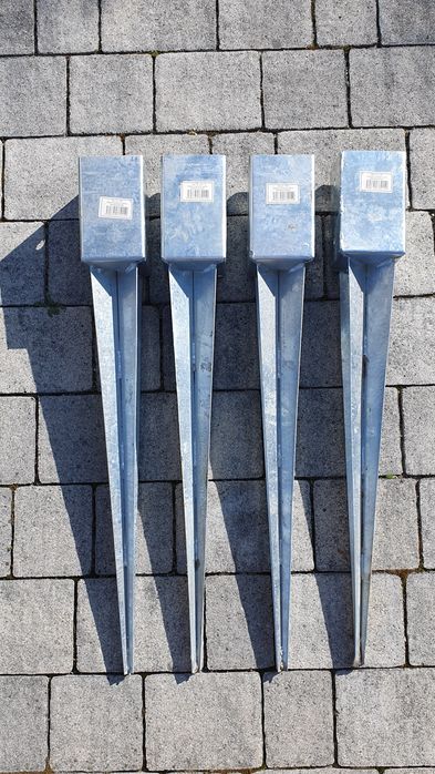 Podstawa słupka ocynkowana wbijana 91x91x750mm 4 sztuki