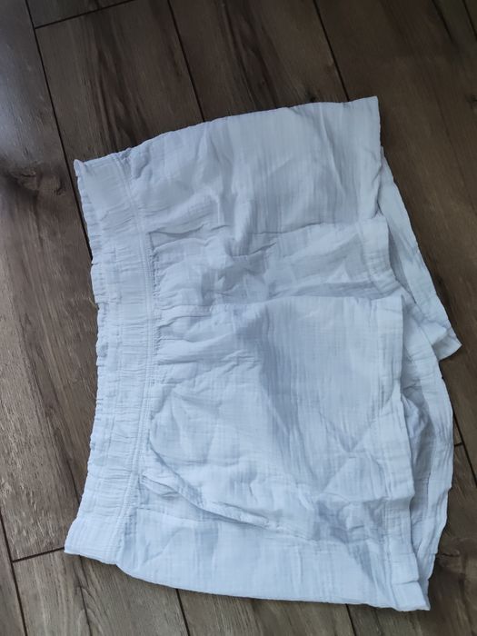 Nowe spodenki białe damskie roz 50