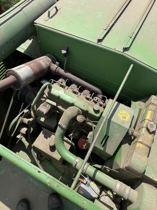 Kombajn John Deere 1042 z sieczkarnia