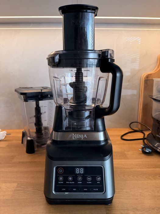 Robot kuchenny Blende Mikser 1200W Auto-IQ 3w1 2.1L Ninja BN800EU