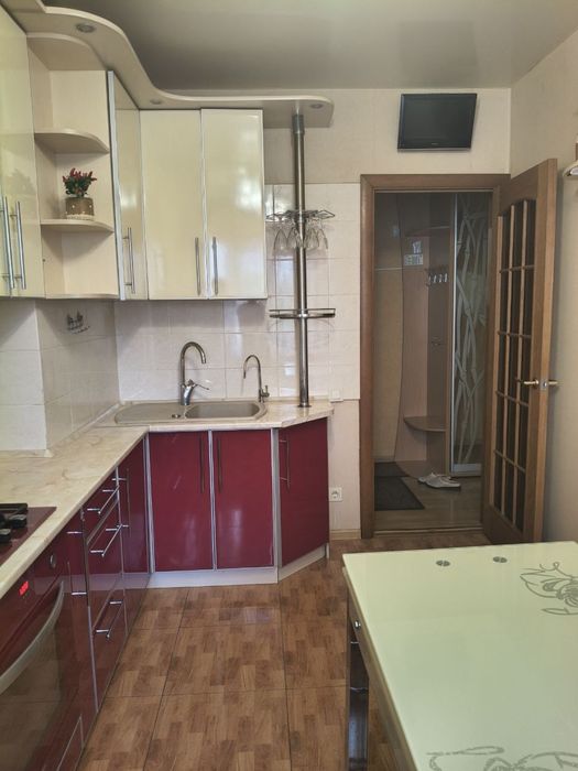 Сдам 3 комн Королева 13000