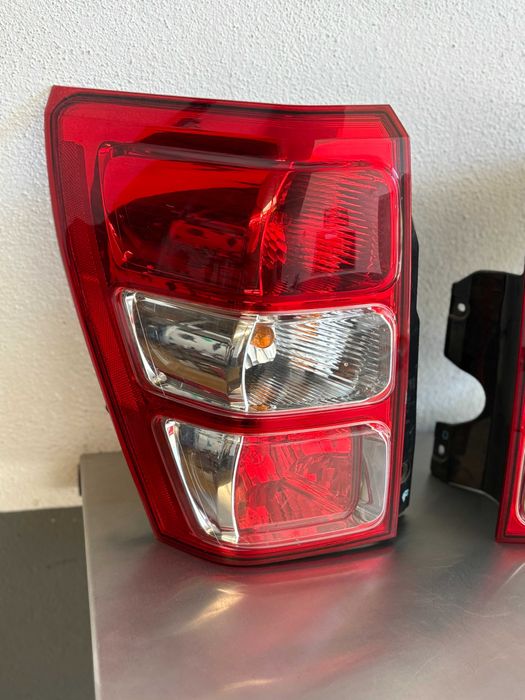 Farolins Traseiros Suzuki Grand Vitara 2 de 5 Portas