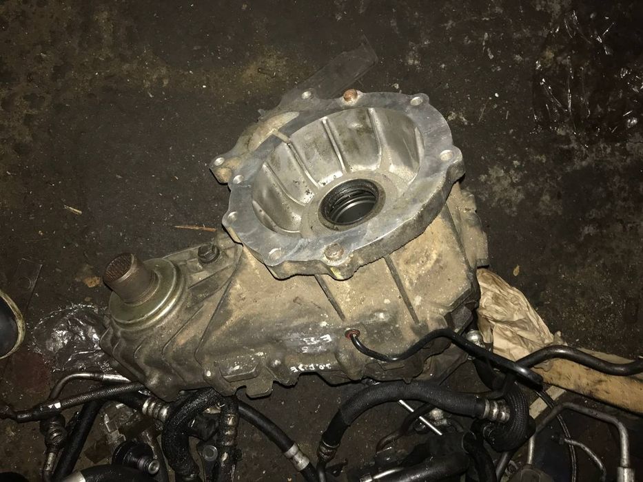 Роздатка БМВ Е53 Е60 Е70 Е71 Ф01 Ф10 Ф30 Роздавальна коробка