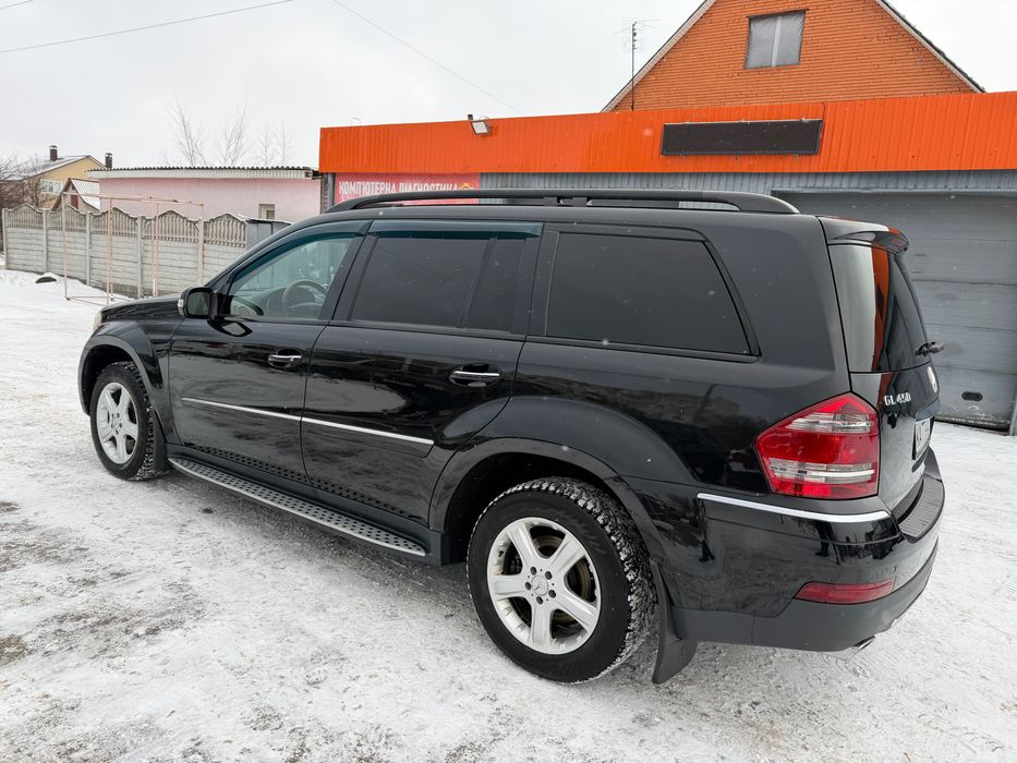 Mercedes GL 7 місць повний привід газ бенз гільзован в чудовому стані