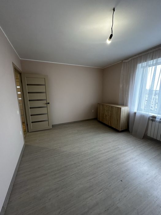 Продаж чудової квартири з новим ремонтом на Москаленка 49 без %