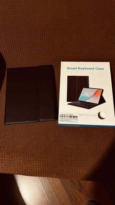 IPad (9th generation)Wi-Fi Apple+Smart Keyboard Case