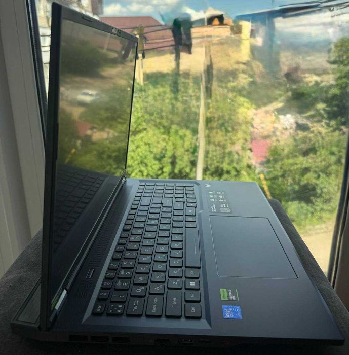 Ноутбук Acer Predator Helios Neo 18 Intel Core Ultra 9 RAM 32 ГБ  SSD 1 ТБ GeForce RTX 5070 Ti