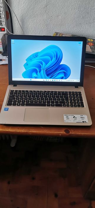 portátil Asus A540SA