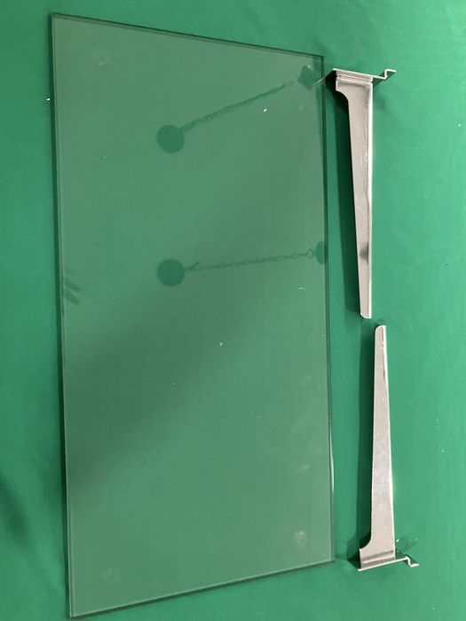 30 prateleiras de vidro  60cmx30cm com apoio para loja