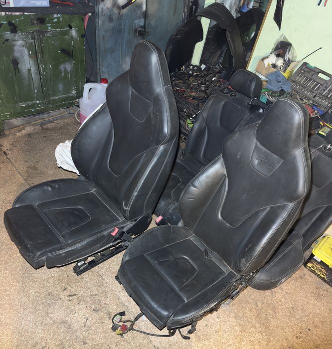 Сидіння Комлект  Audi A4 B8 S4 RS4 чорна шкіра Електро 2012+рік Седан