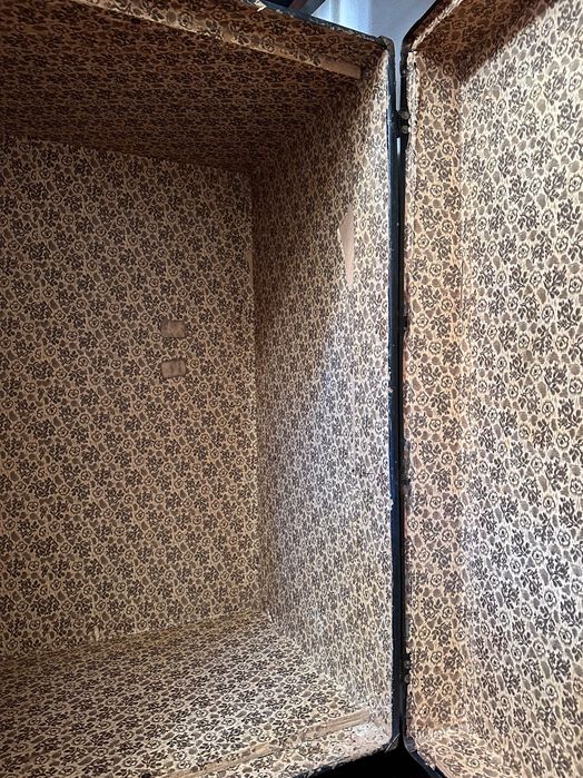 Arca antiga em bom estado