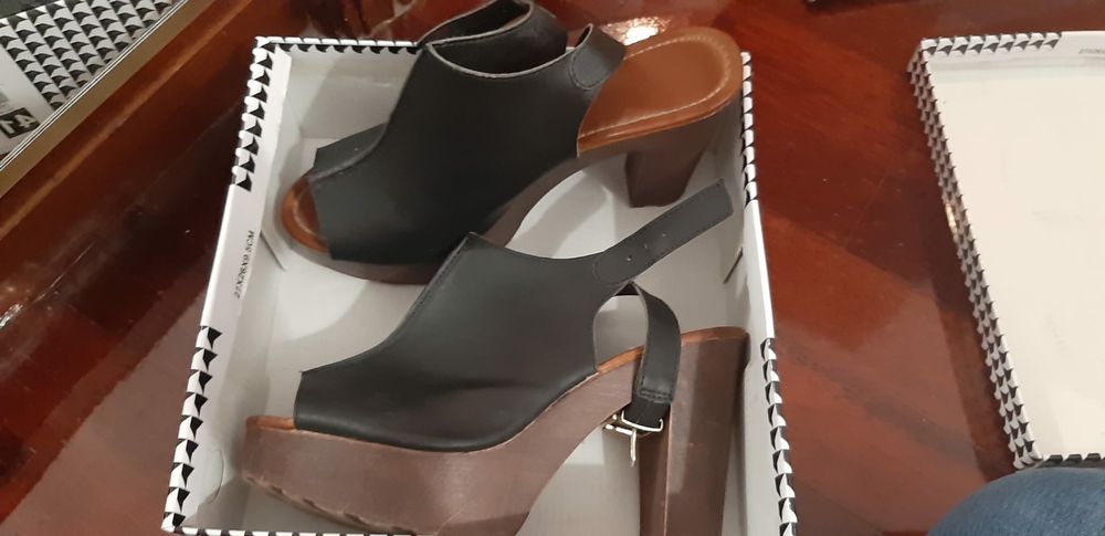 Sapatos em bom estado