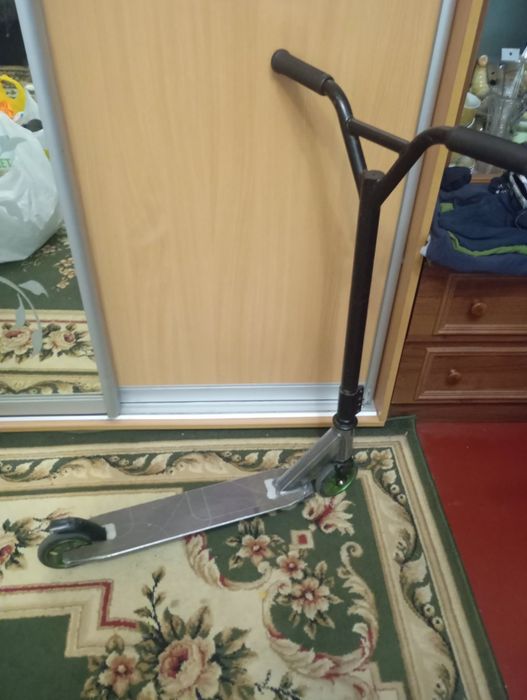 Продам самокат,стан б.у