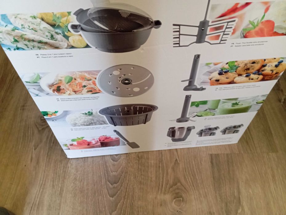 Cozinha com máquina inteligente