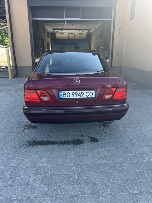 Mercedes w210 1996р 2.0 бенз